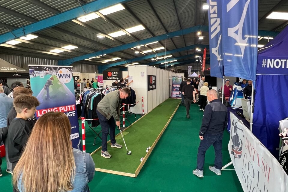 Long putt challenge